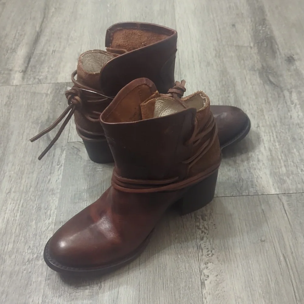 Freebird Casey Boots - Picture 7 of 12